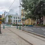 En El Centro Con Bano